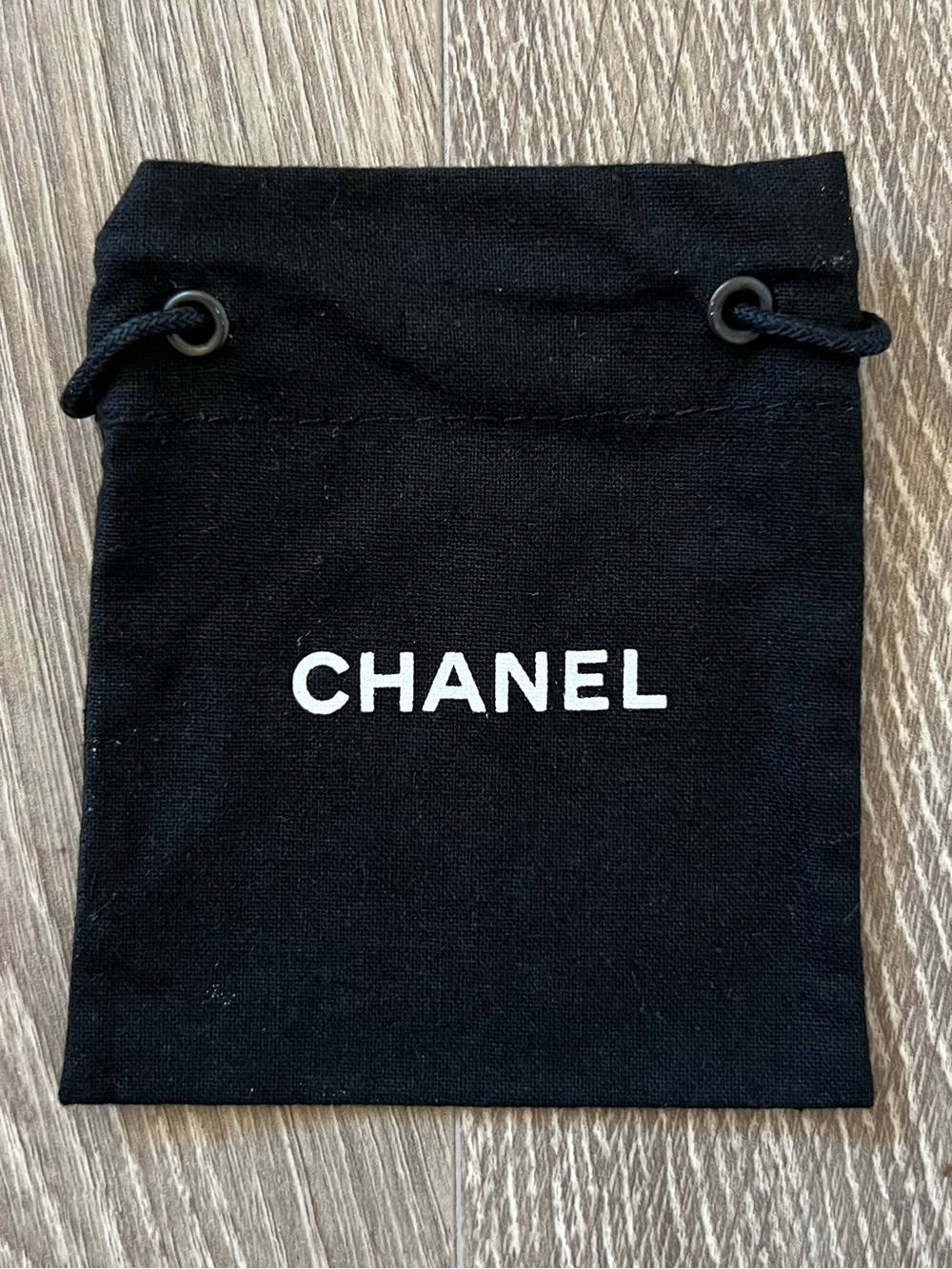 Chanel dust bag (C650)